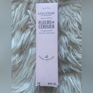 L'Occitane Fleurs de Cerisier Hand Cream